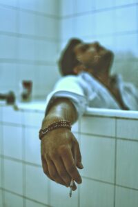 男の一人旅で深夜バスを快適に過ごす方法は？